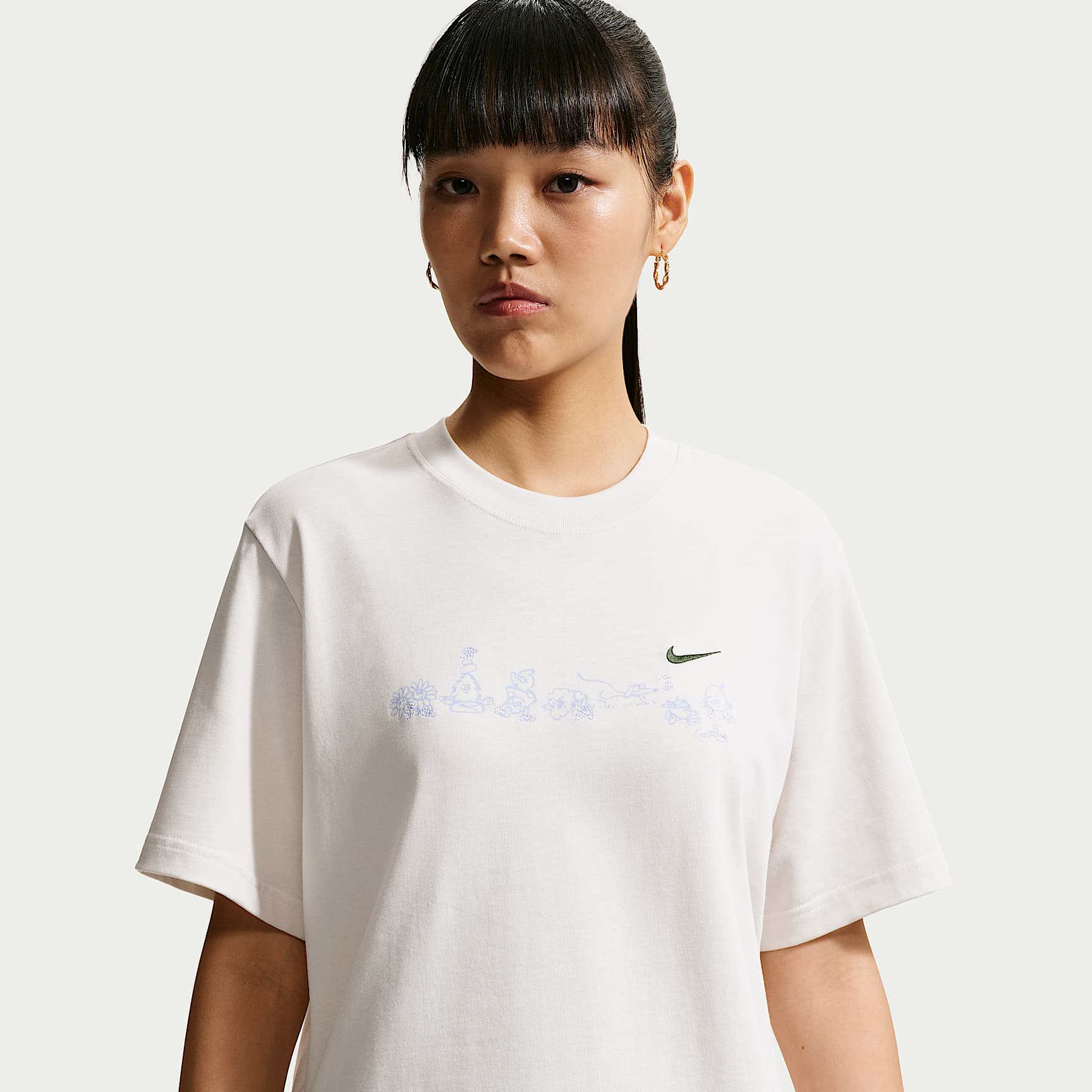 NIKE公式】ナイキ スポーツウェア ウィメンズ Tシャツ.オンライン